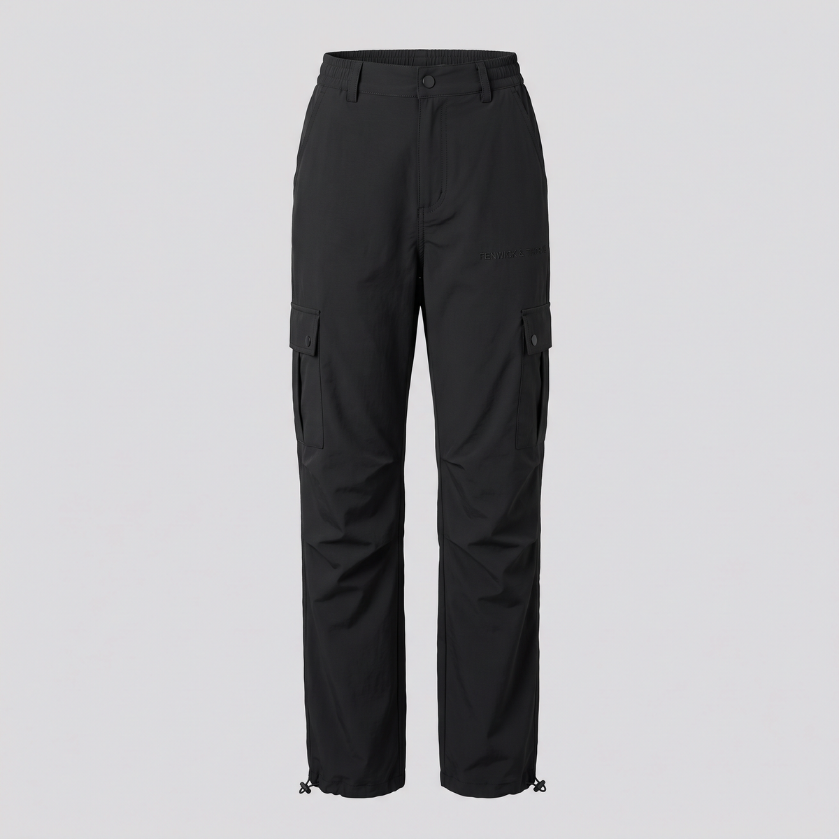 Pantalon cargo léger déperlant, noir, vue de face — FENWICK & THORNE